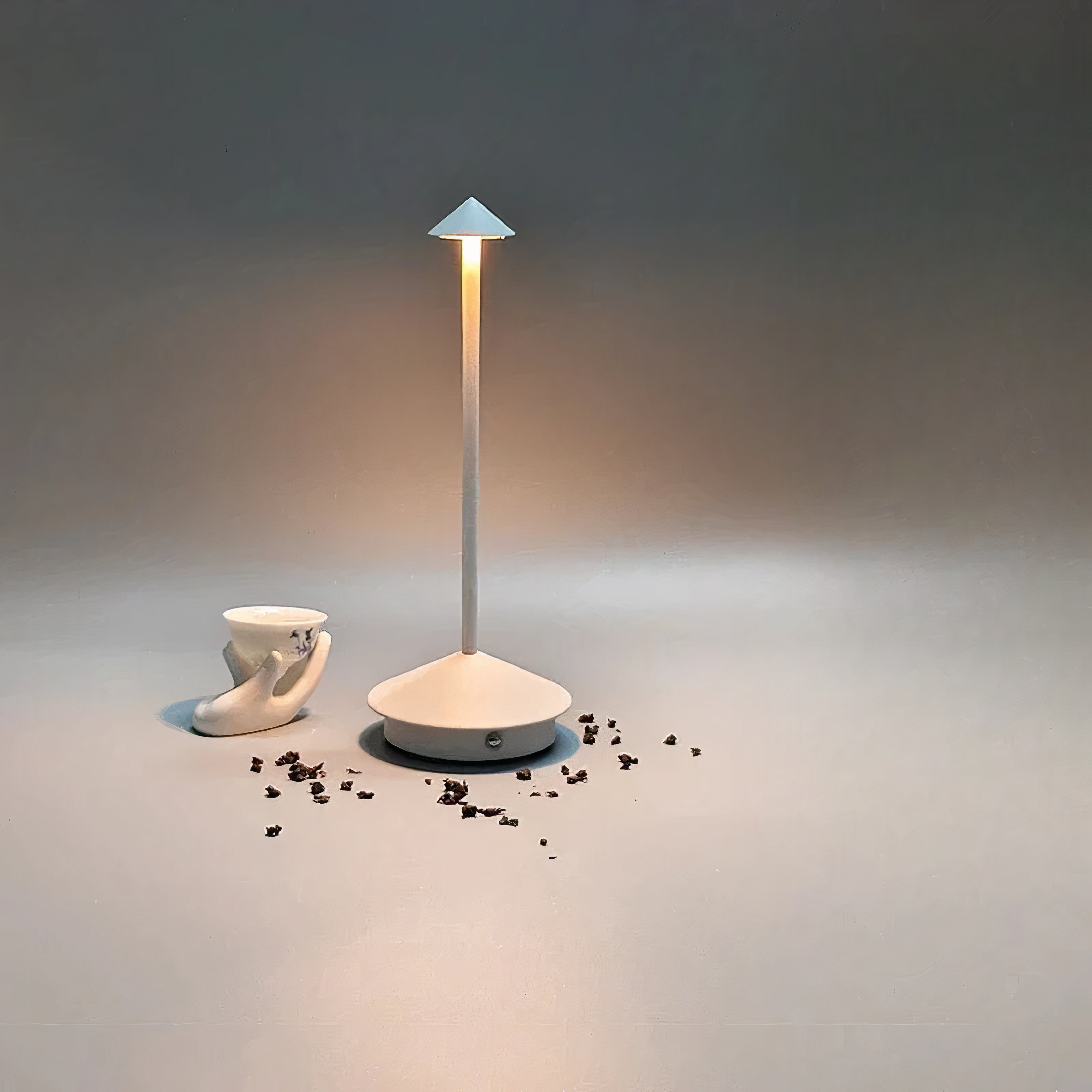 Moderne Tischlampe Skandinavisch, Warmes Licht, Kompaktes Design