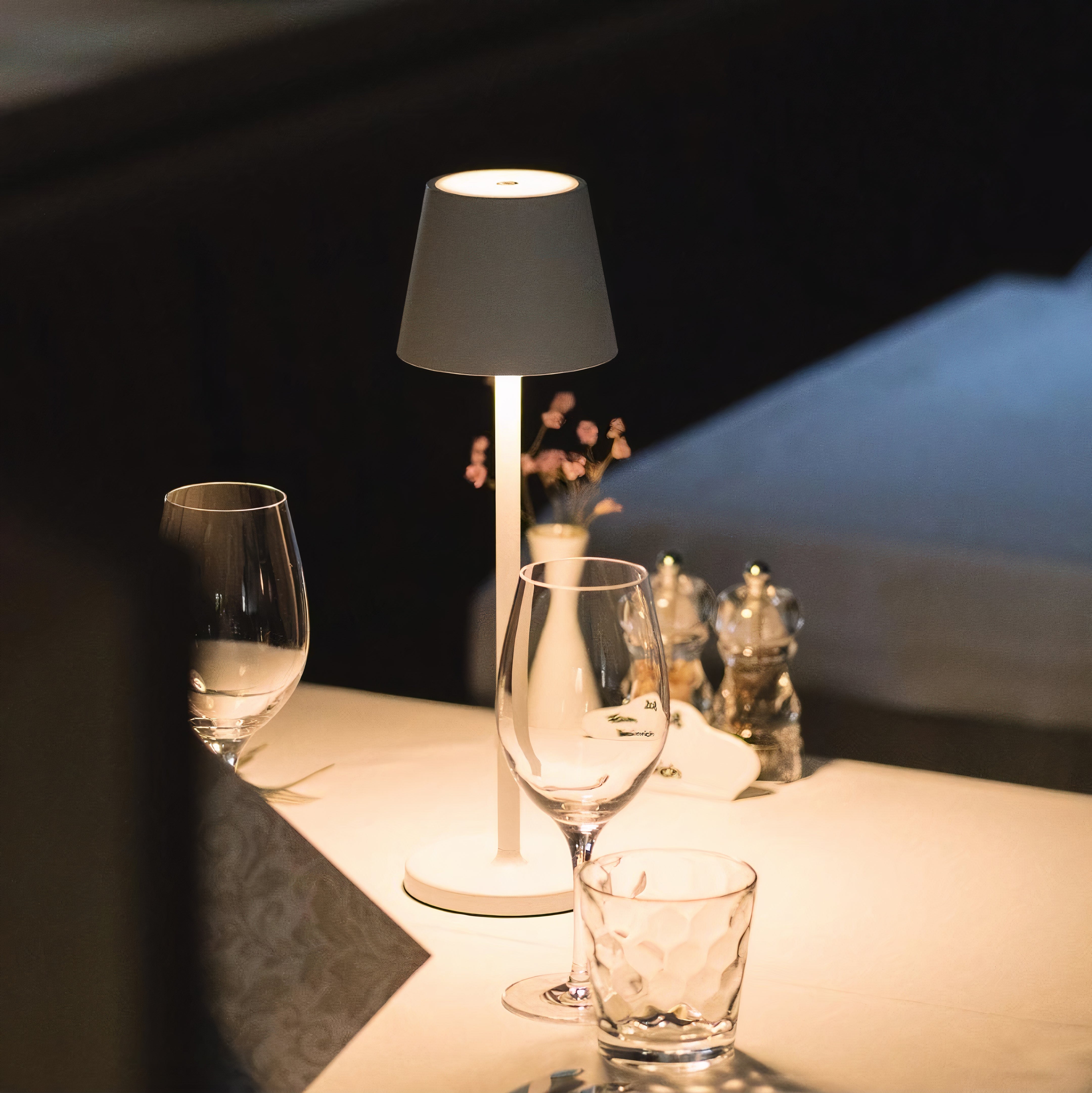 Kabellose LED-Tischleuchte