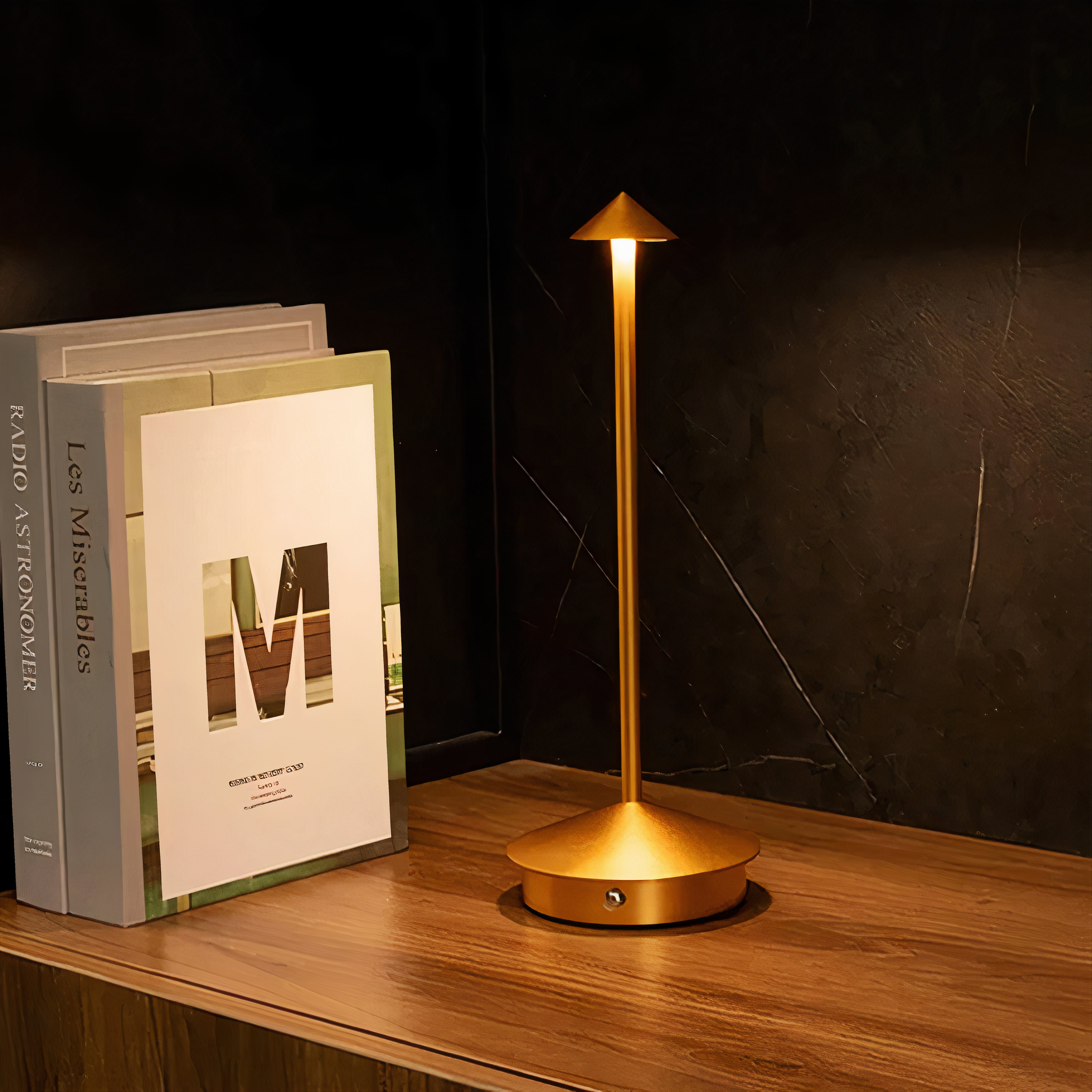 Moderne Tischlampe Skandinavisch, Warmes Licht, Kompaktes Design
