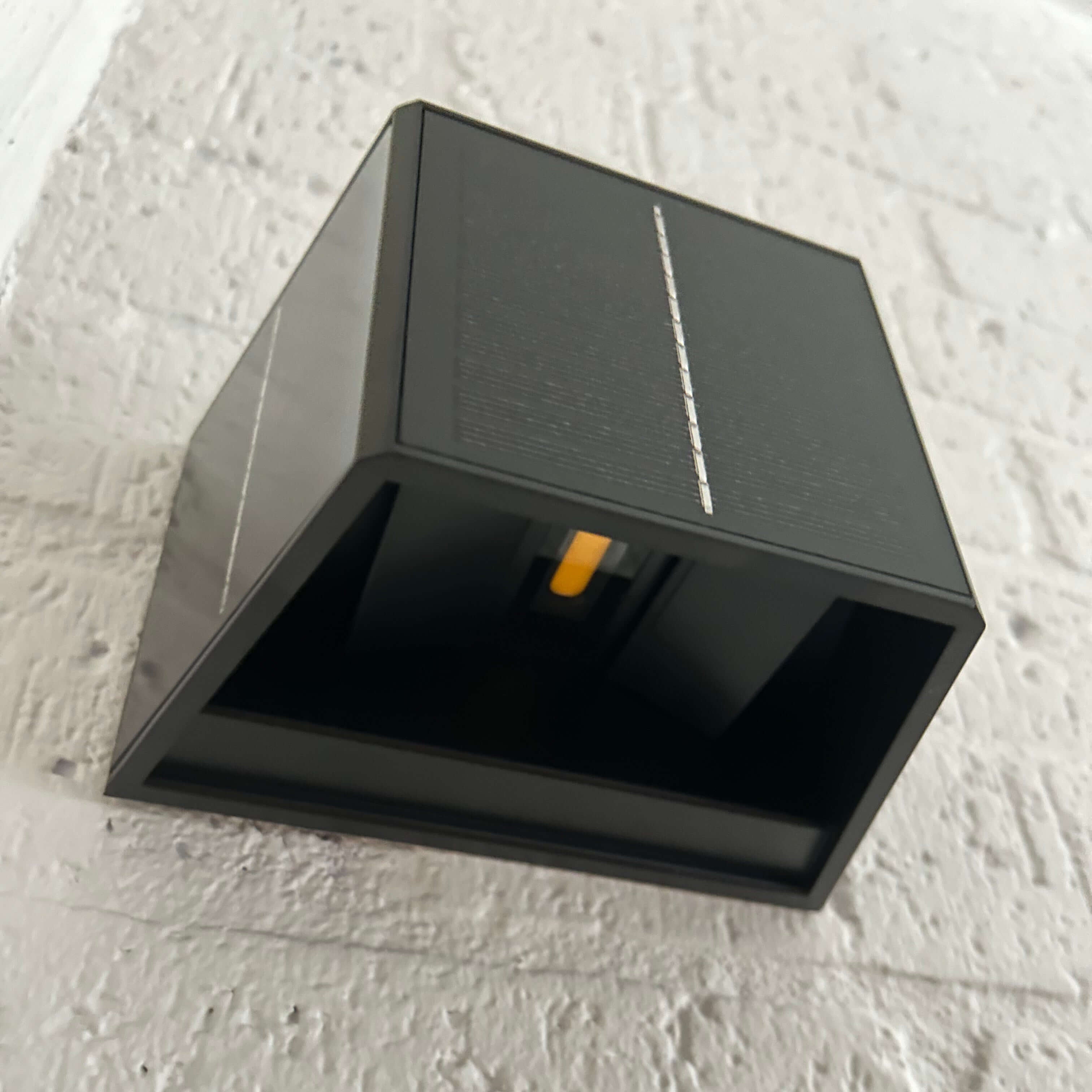 LED Außenwandleuchte Schwarz IP65, Moderne Wandlampe Außen Warmweiß