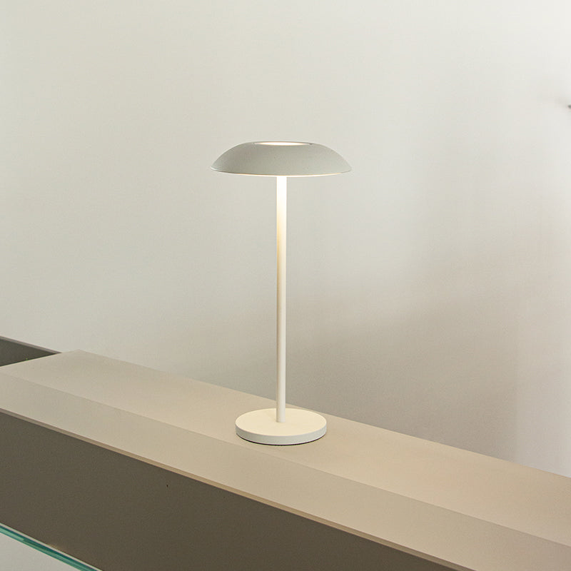 Kabellose LED Tischlampe Metall, Akku, Touch dimmbar, USB-C