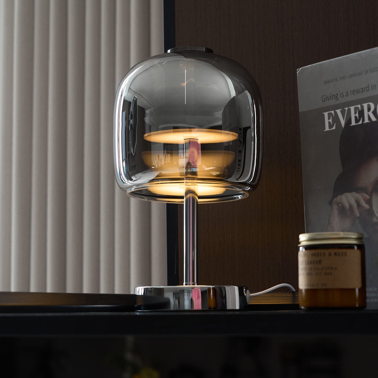 Tischlampe Glas Metall, Modernes Design LED Dreibeiner Farbwechsel mit USB Anschluss