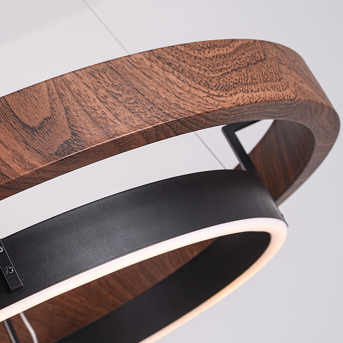 Pendelleuchte Walnuss Metall Ringförmig, Modernes LED Design