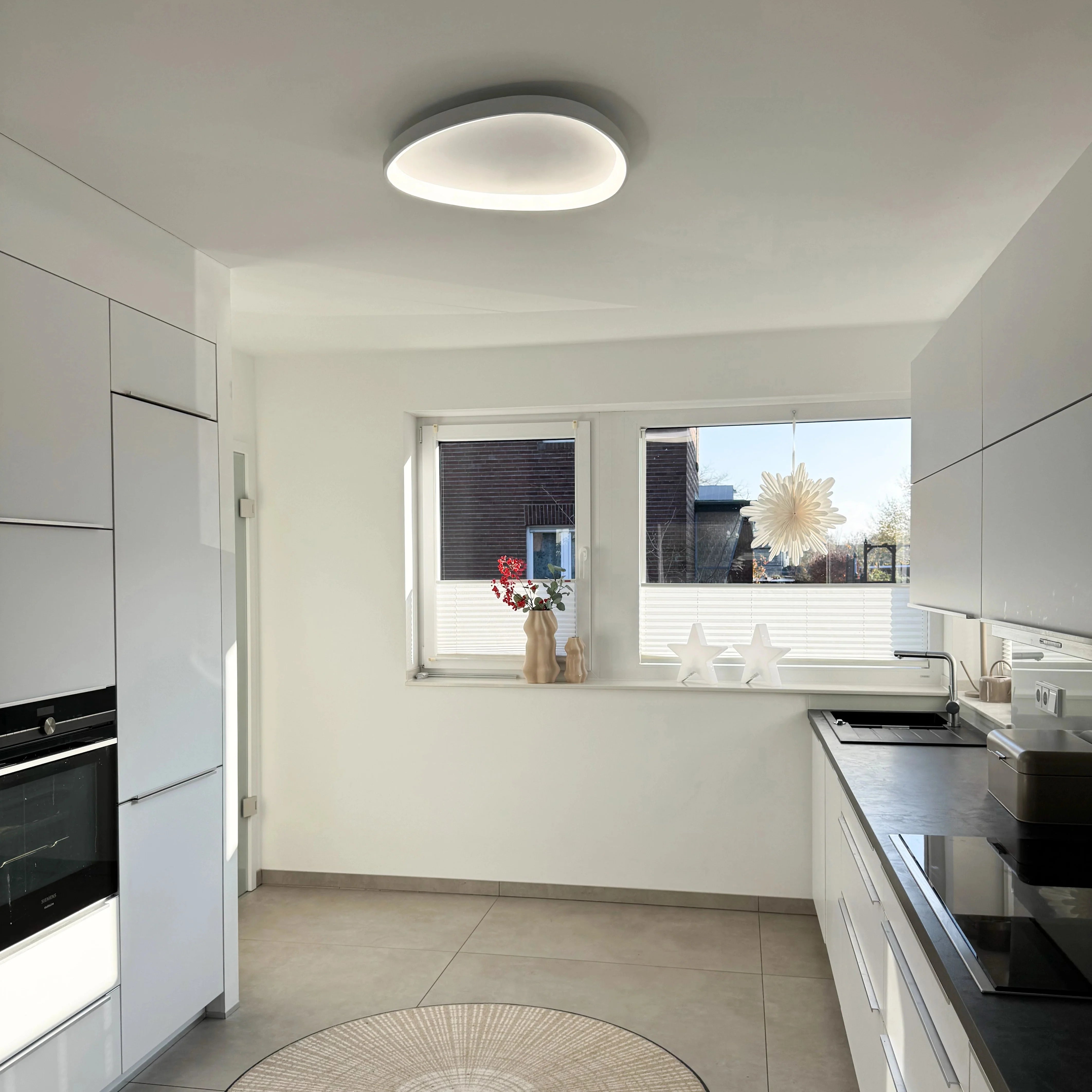 LED Deckenleuchte Flach mit Fernbedienung, Dimmbar Schwarz Weiß