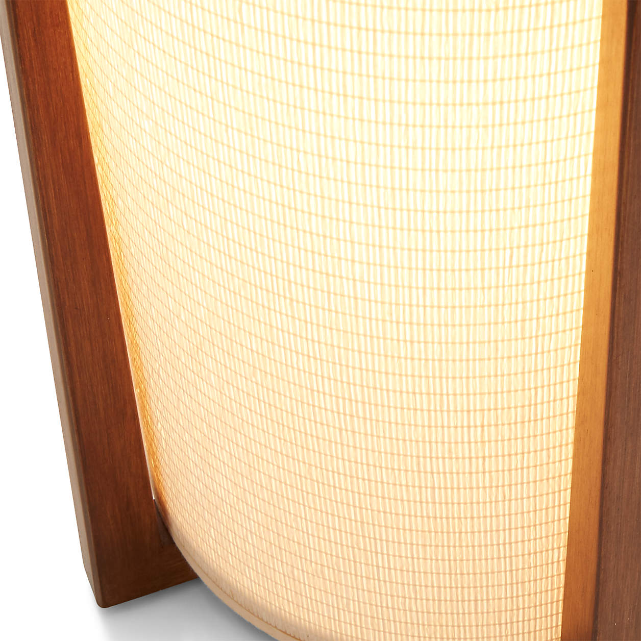 Haselnuss Stehlampe aus Massivholz