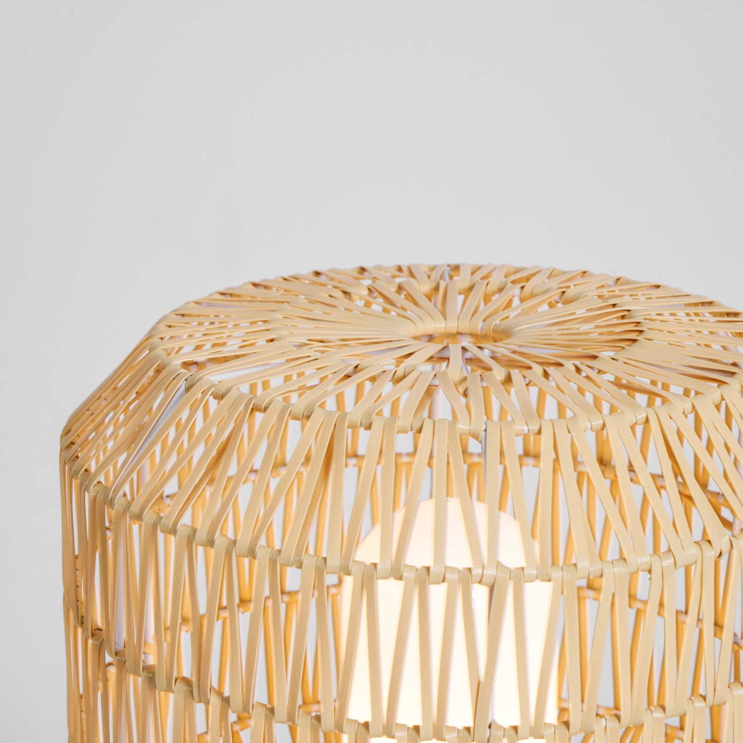 Rattan Outdoor Tischleuchte, Wetterfestes Boho Design Dimmbar