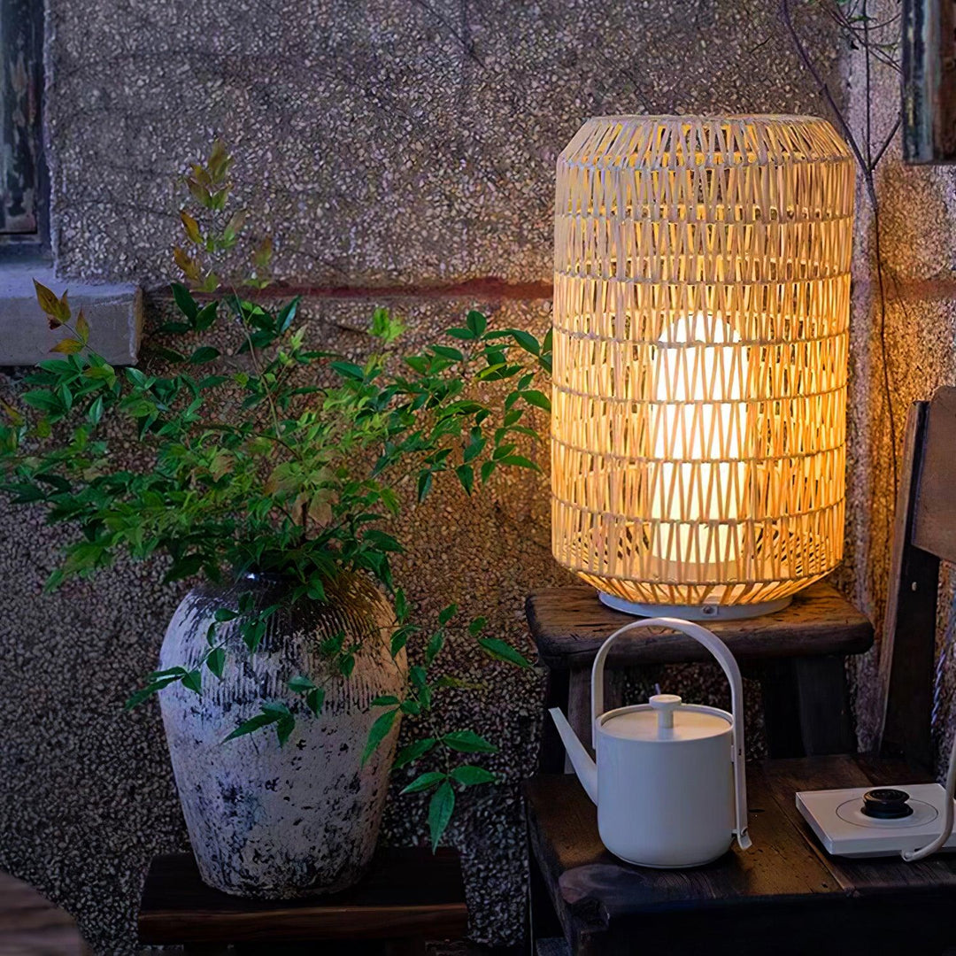 Rattan Outdoor Tischleuchte, Wetterfestes Boho Design Dimmbar