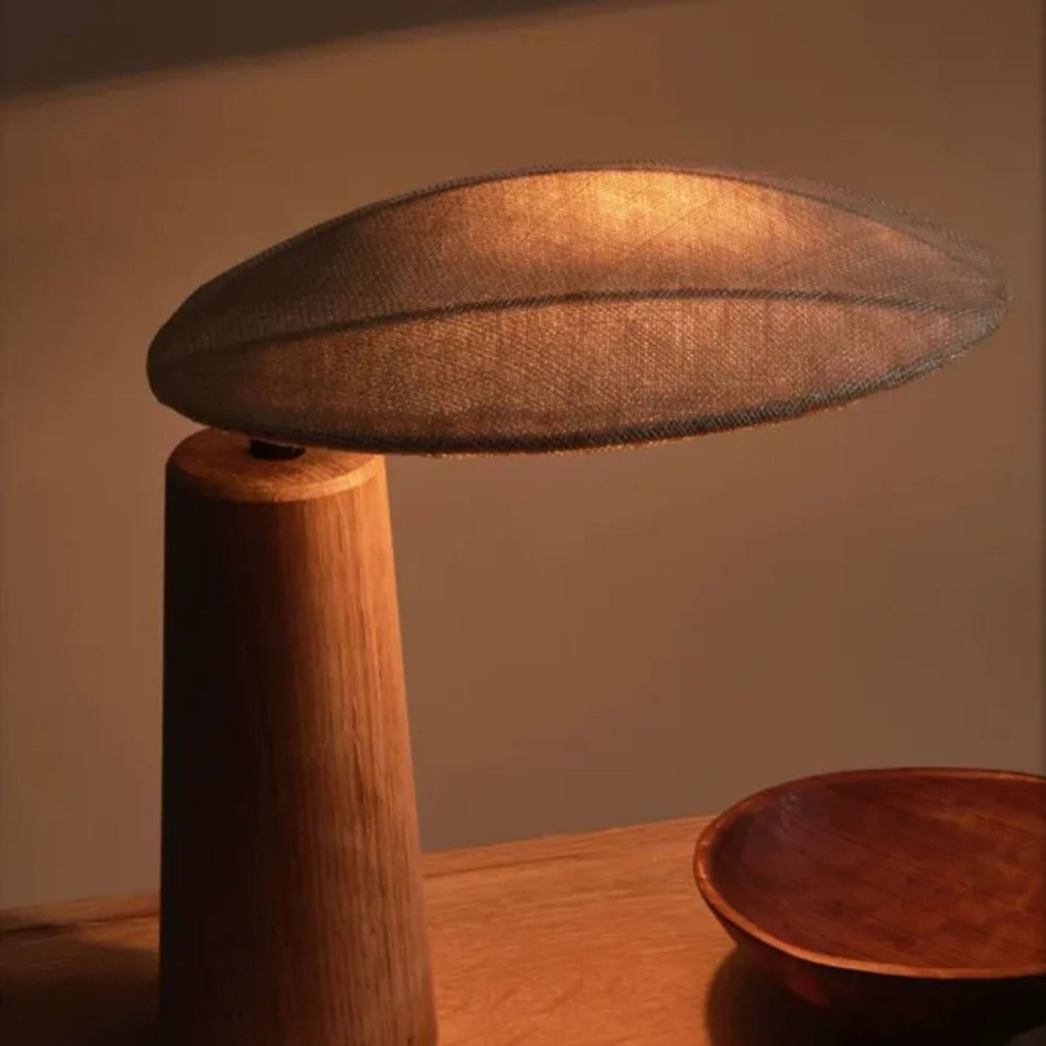 Tischlampe Holz Beige Stoff, Skandinavische Nachttischlampe mit Warmem Licht
