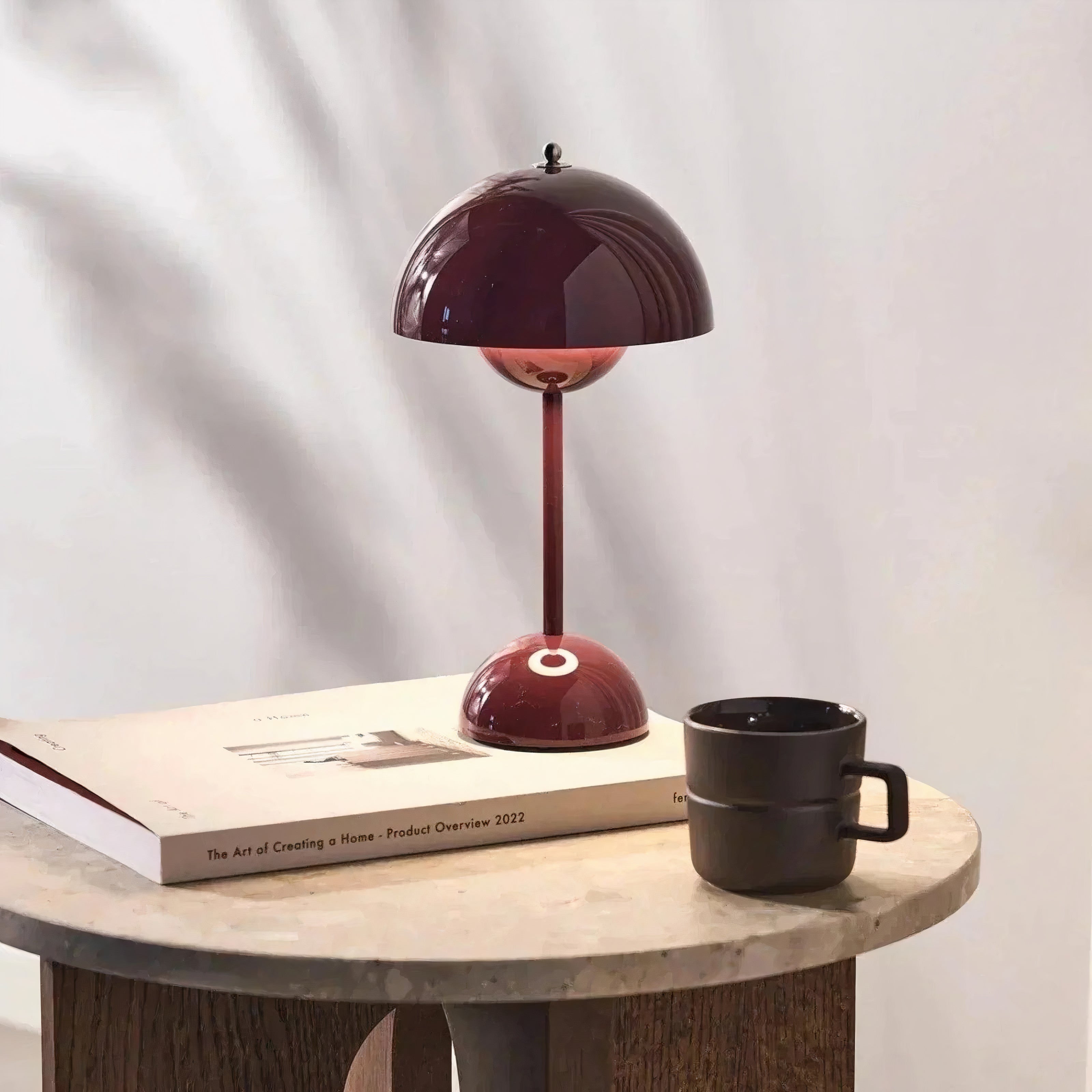 Skandinavische LED Tischlampe Metall – Dimmbar & Kabellos, Modernes Design