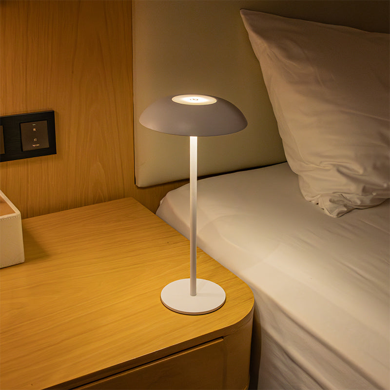 Kabellose LED Tischlampe Metall, Akku, Touch dimmbar, USB-C