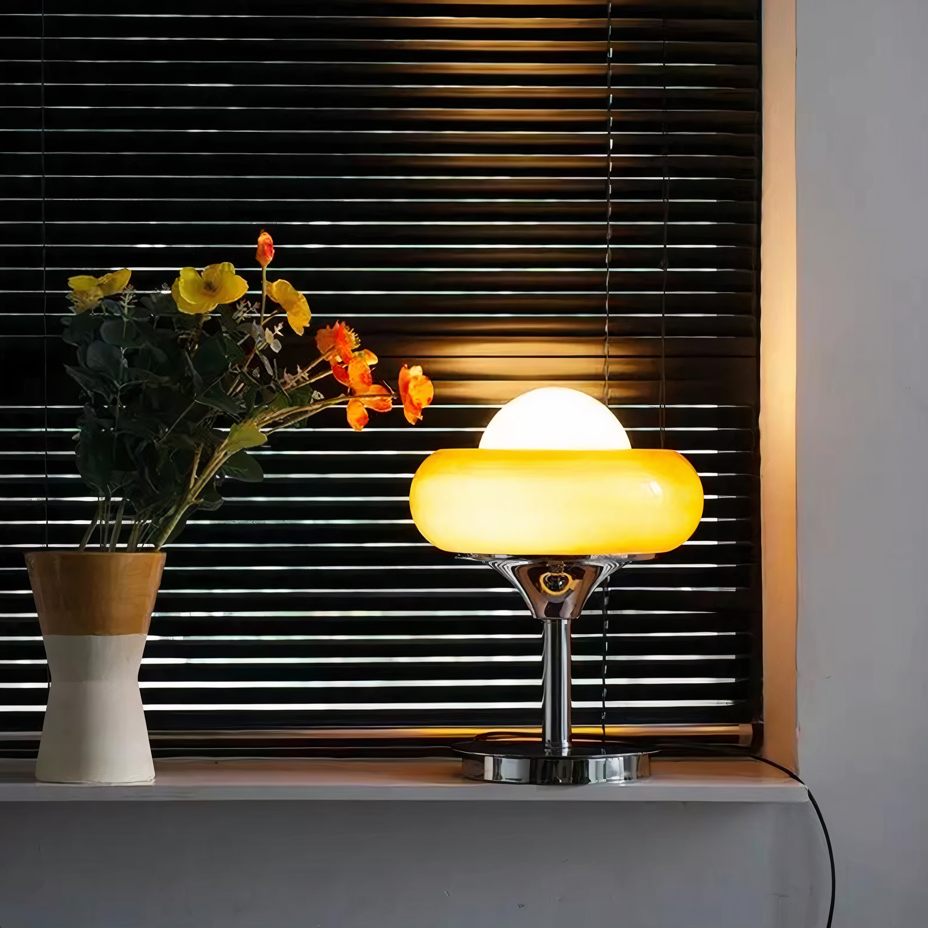 Bauhaus Tischlampe Glas Metall, Moderne Design Tischleuchte