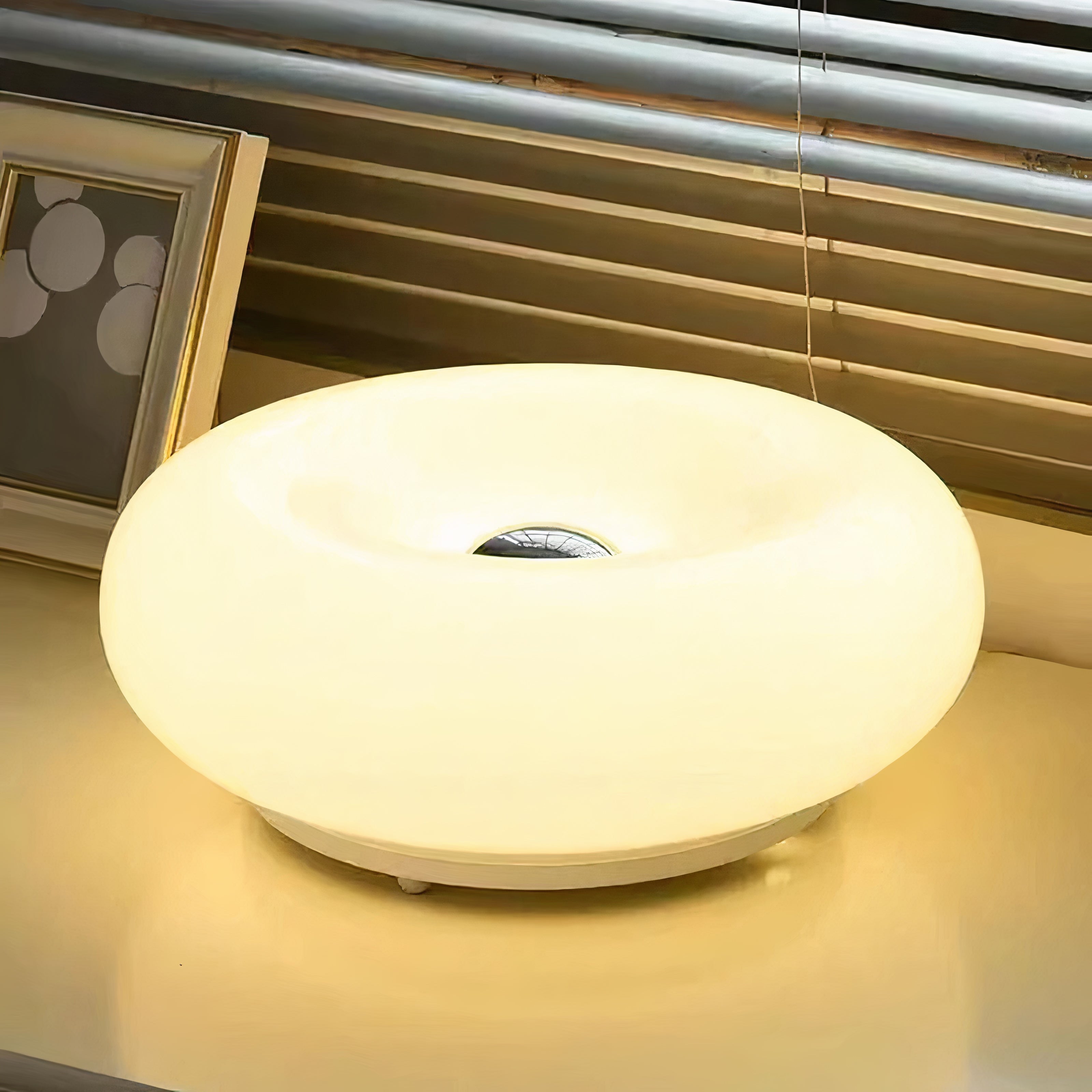 Bauhaus Tischlampe LED dimmbar, Glas Ring Tischleuchte