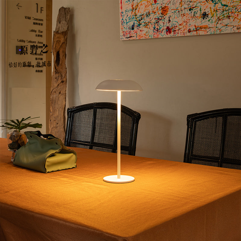 Kabellose LED Tischlampe Metall, Akku, Touch dimmbar, USB-C