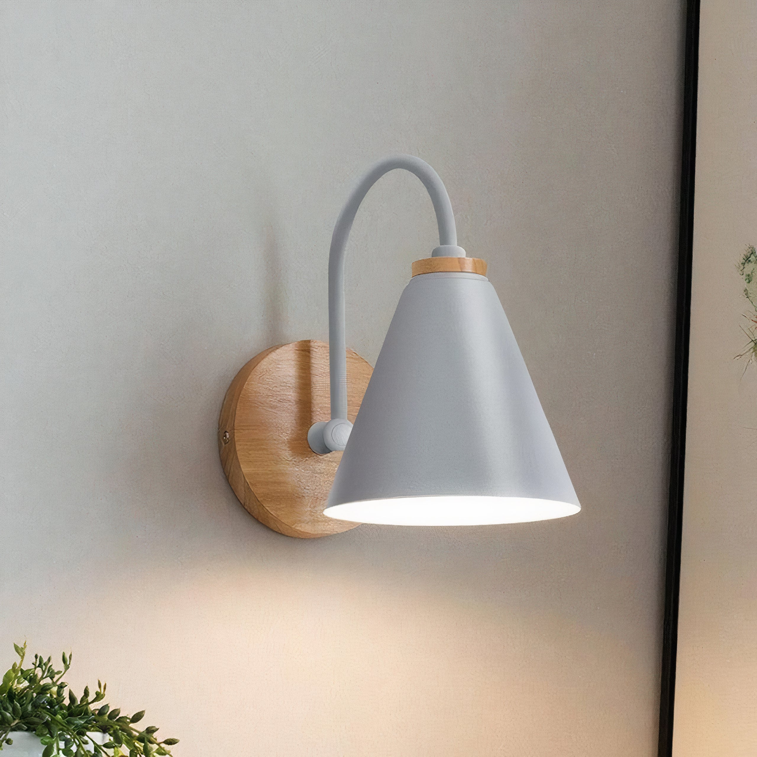 Moderne Wandlampe aus Metall, Nordisches minimalistisches Design