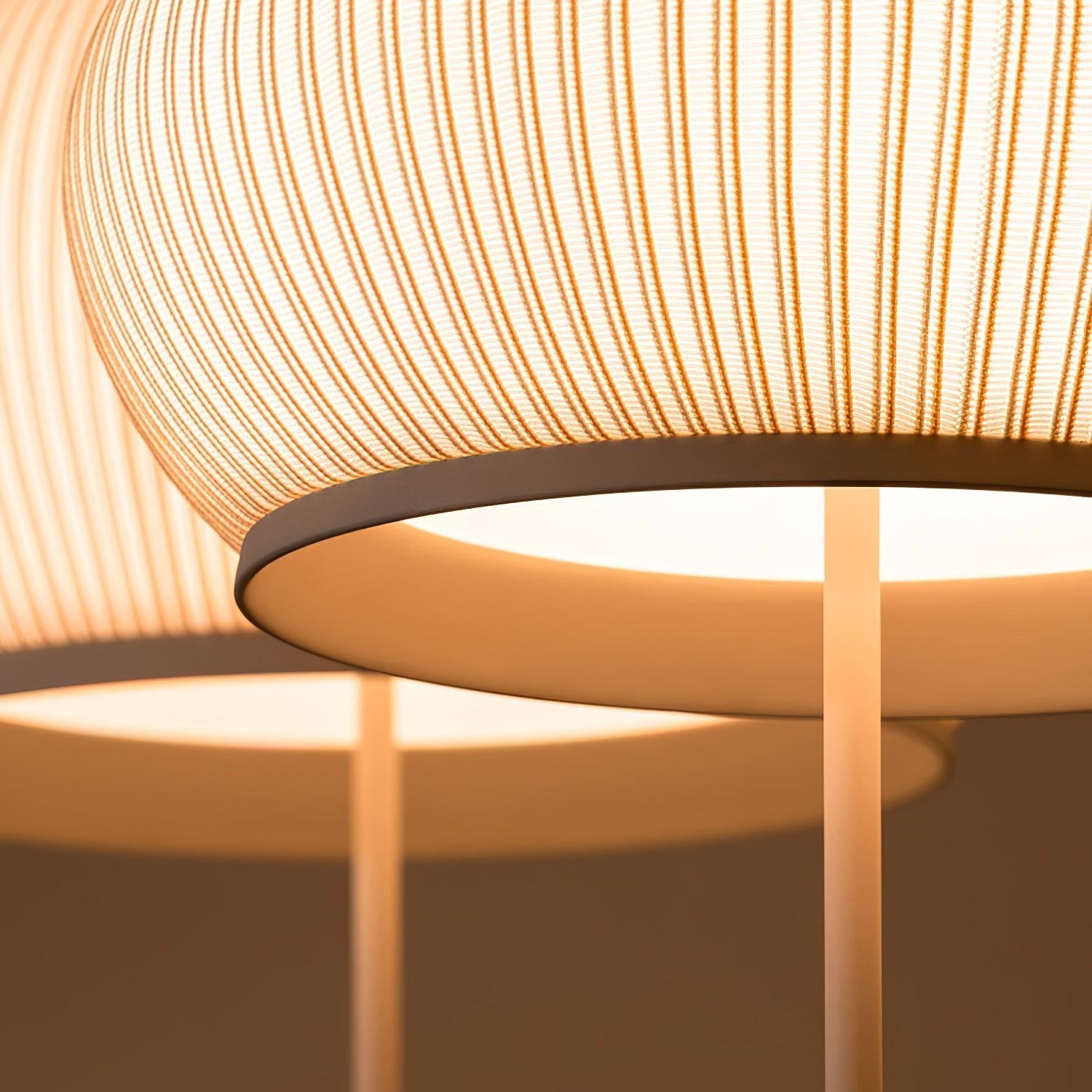 Große Stehlampe Stoffschirm, Moderne Stehleuchte
