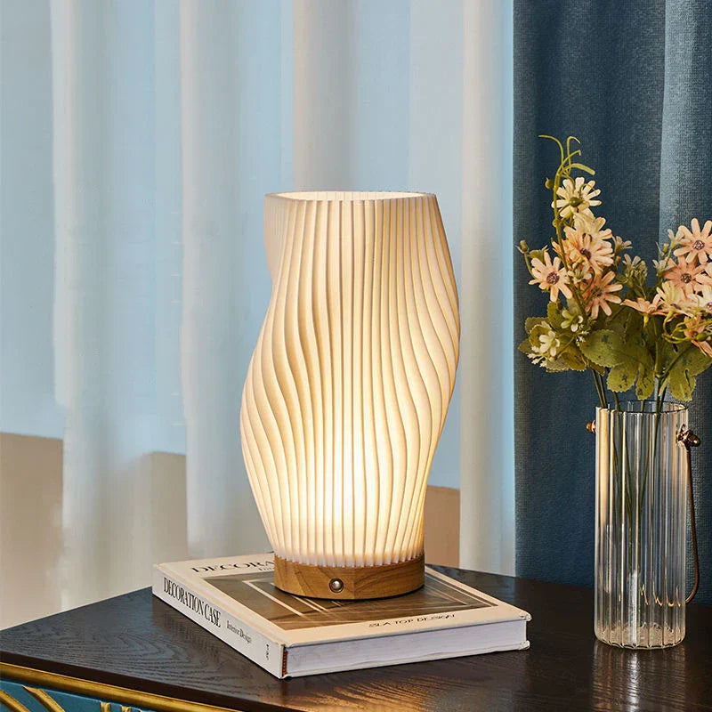 LED Tischlampe Holz – Wellen / Wirbel / Wolken Design, Dimmbar, USB