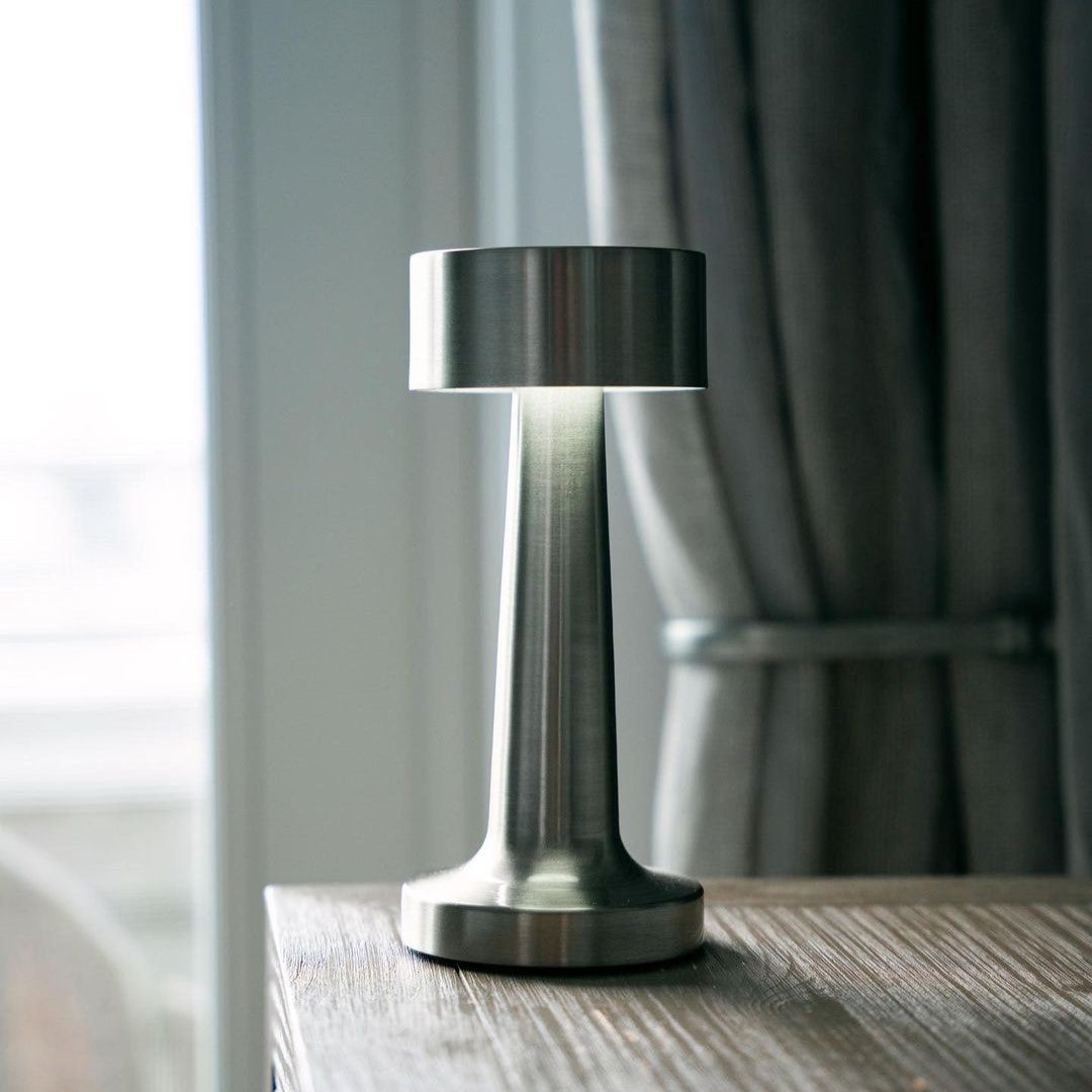Kabellose LED Tischlampe Metall, Akku, Dimmbar, USB-C