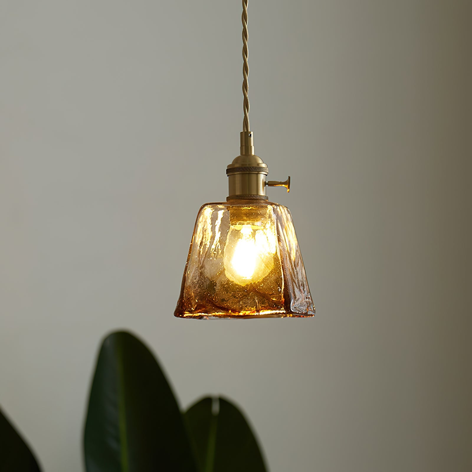 Retro Pendelleuchte Glas Messing, Amber Geriffelt, Vintage Design Dimmbar