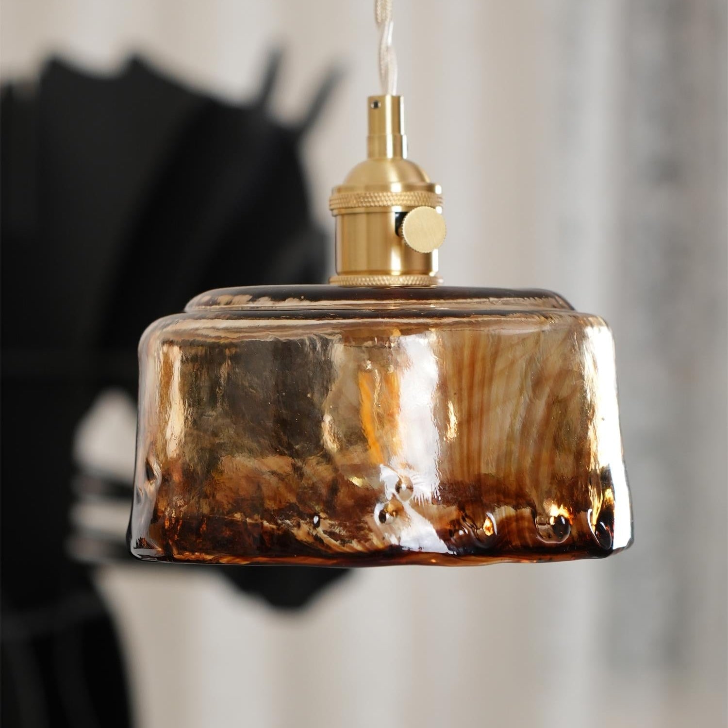 Retro Pendelleuchte Glas Messing, Amber Geriffelt, Vintage Design Dimmbar