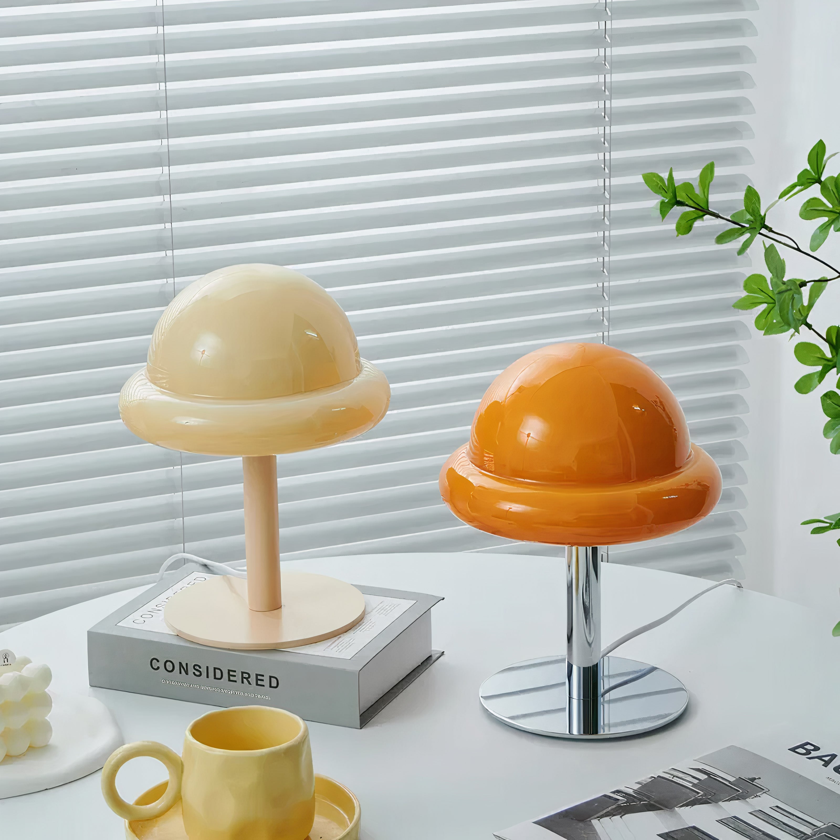 Pilz Tischlampe Glas, Bauhaus Mid-Century Design, LED E27