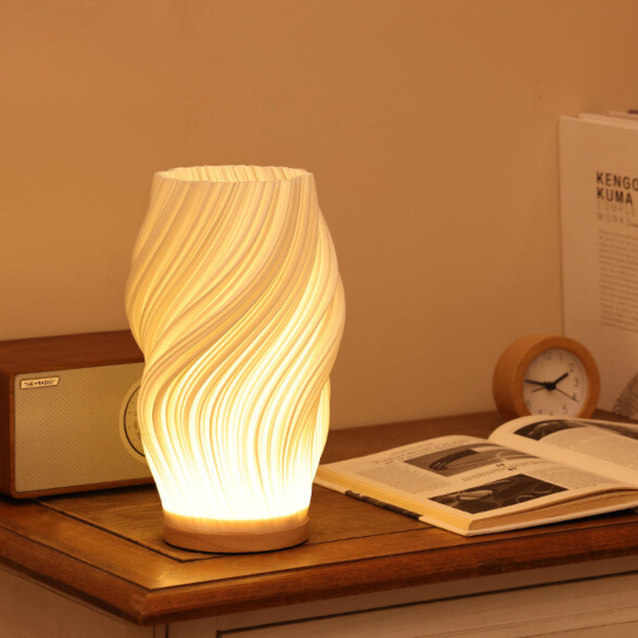LED Tischlampe Holz – Wellen / Wirbel / Wolken Design, Dimmbar, USB