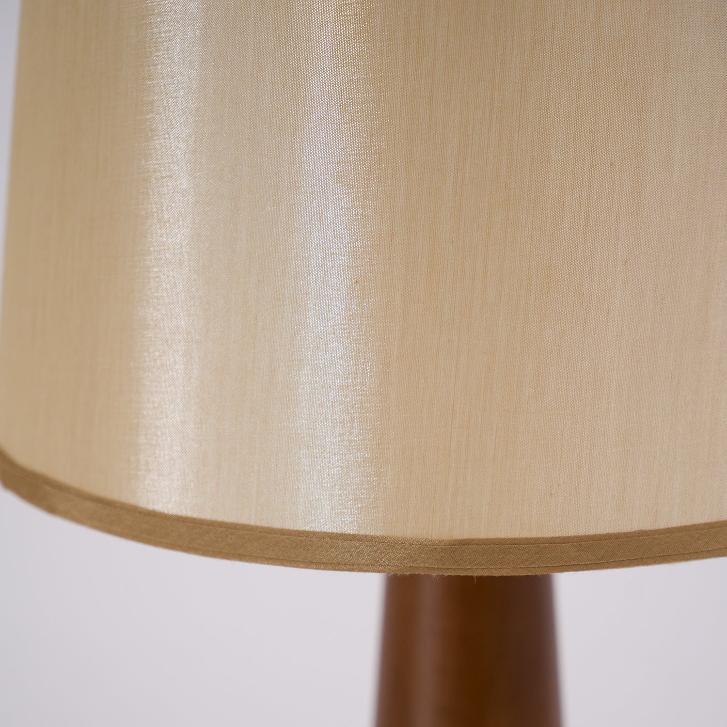 Stehlampe Holz Stoff, Design Stehleuchte Konisch E27