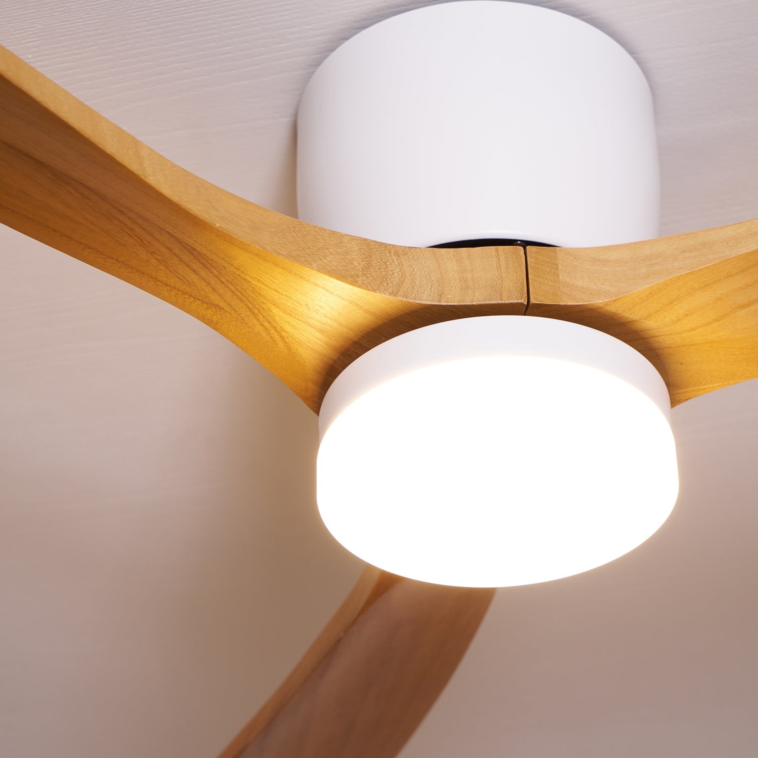 Deckenventilator mit Licht Leise Holz, LED Ventilator DC Motor 106–132 cm