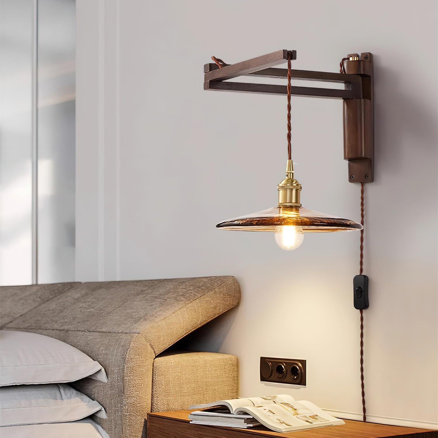 Vintage Wandlampe Plug In, Glas Messing Design Dimmbar