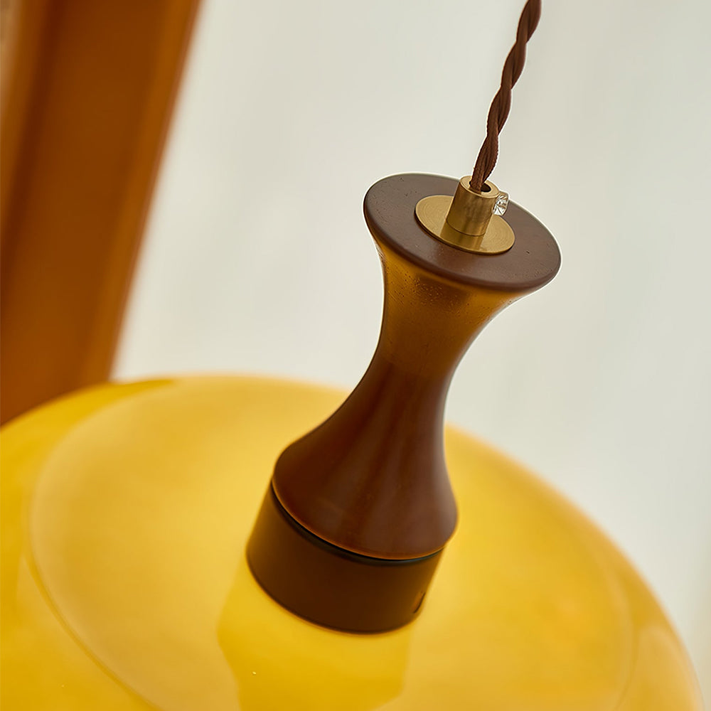 Retro-Pendelleuchte aus farbigem Glas und Holz